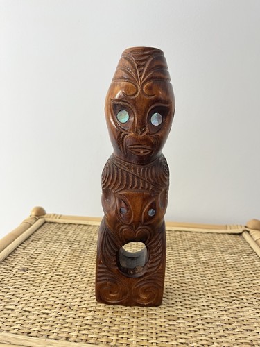 Hand carved maori wood - hand, new