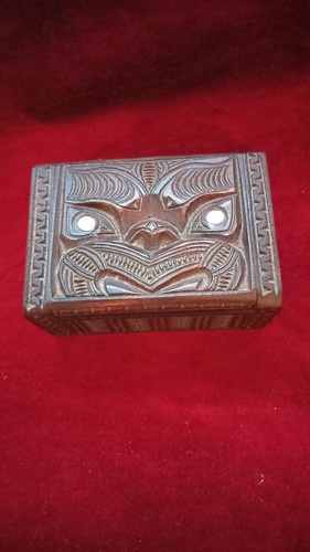 Good quality carved - quality, box