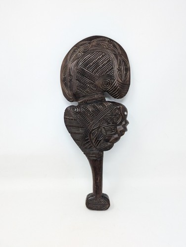 Near mint maori carved - 13¼",