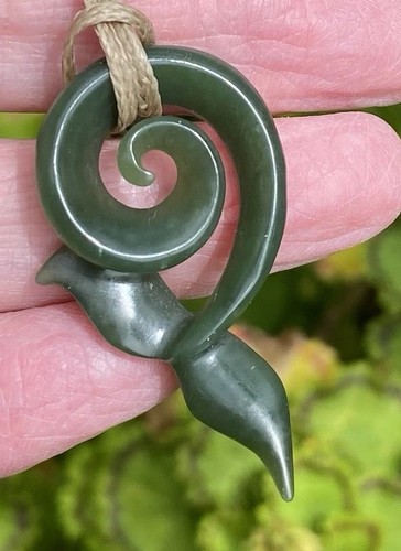 Shaun gardiner hand - hand, carved